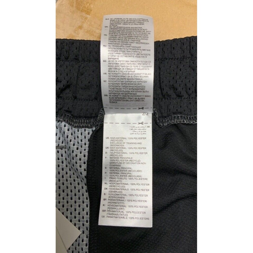 Adidas Mens Black Q2 All Over Print Basketball Shorts Size XL - Picture 3 of 5